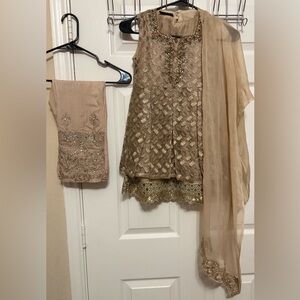 Girls shalwar Kameez size 6X